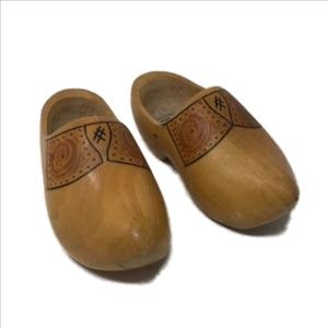 Vintage Authentic Holland clogs